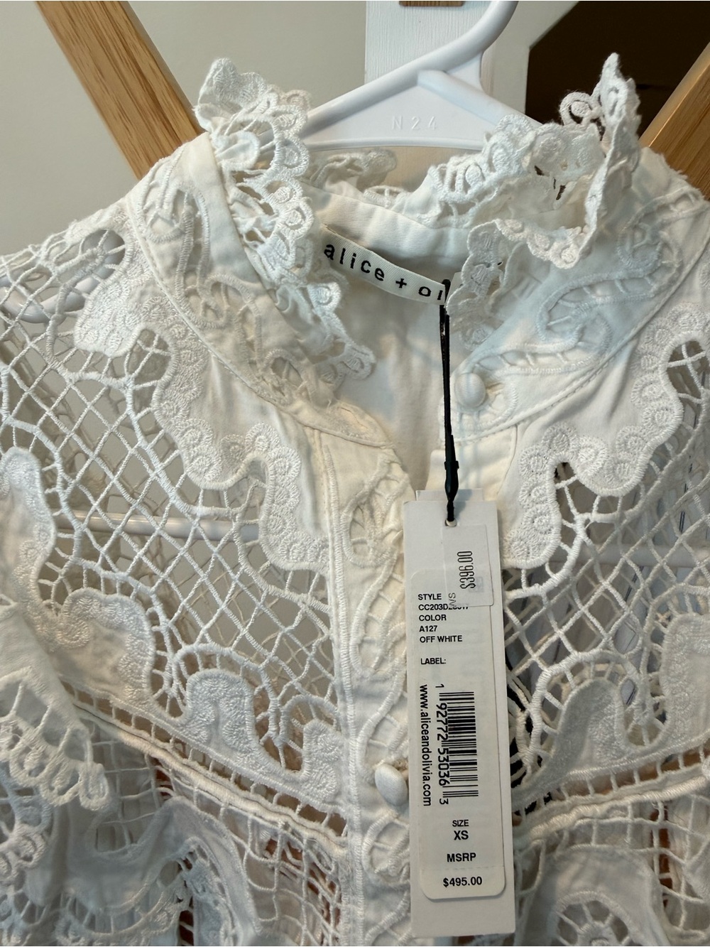 Alice + Olivia White Lace Ruffle Cape Jacket - Picture 6 of 7